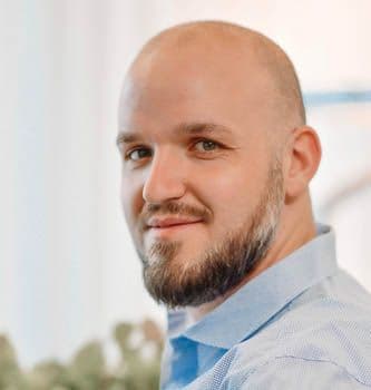 Portraitaufnahme von Matthias Monshausen, Geschäftsführer der Powerconcept Monshausen GmbH